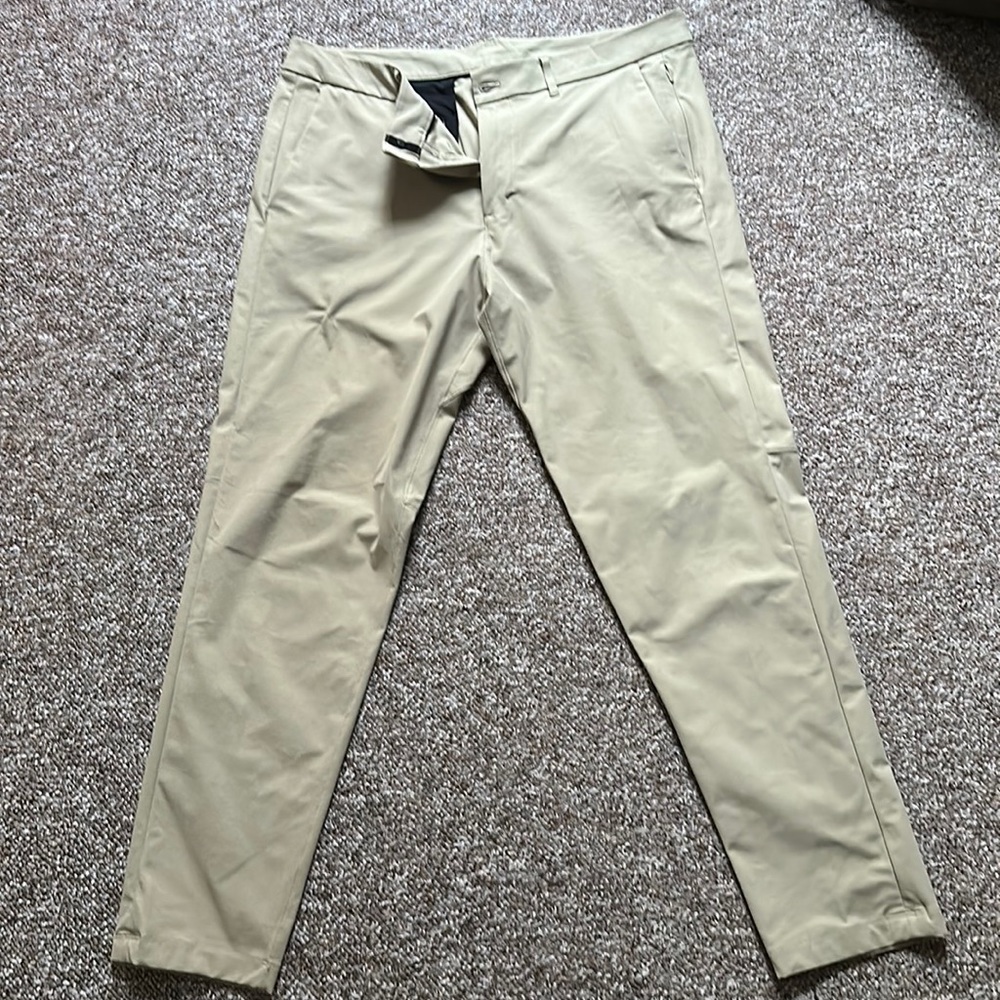 Lululemon Men’s Classic Fit Trouser ABC Pant